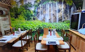 Pansion Petar Plitvice Lakes